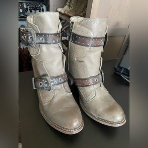 **PENDING** Freebird Selina